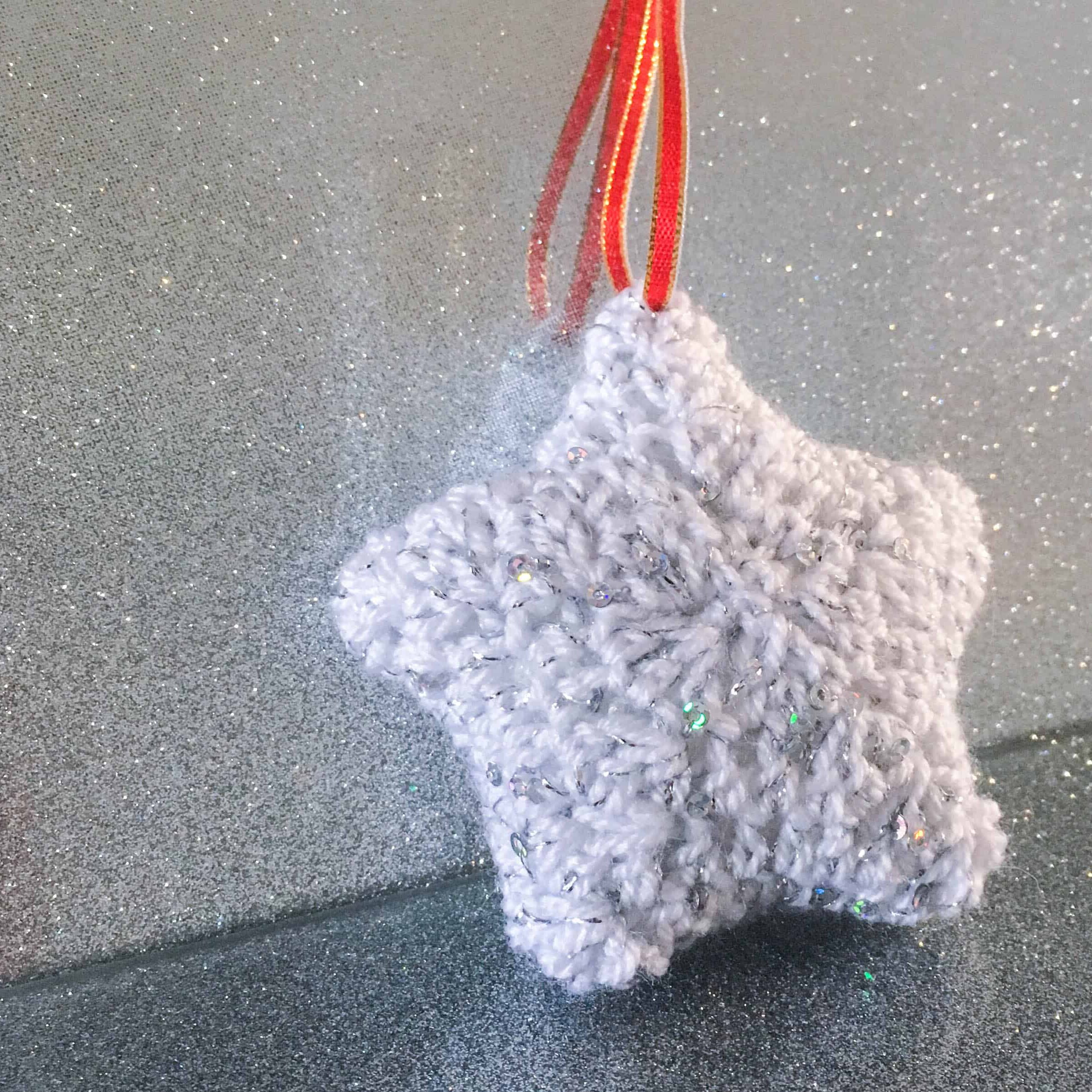Twinkle Star Decoration – Free Crochet Pattern