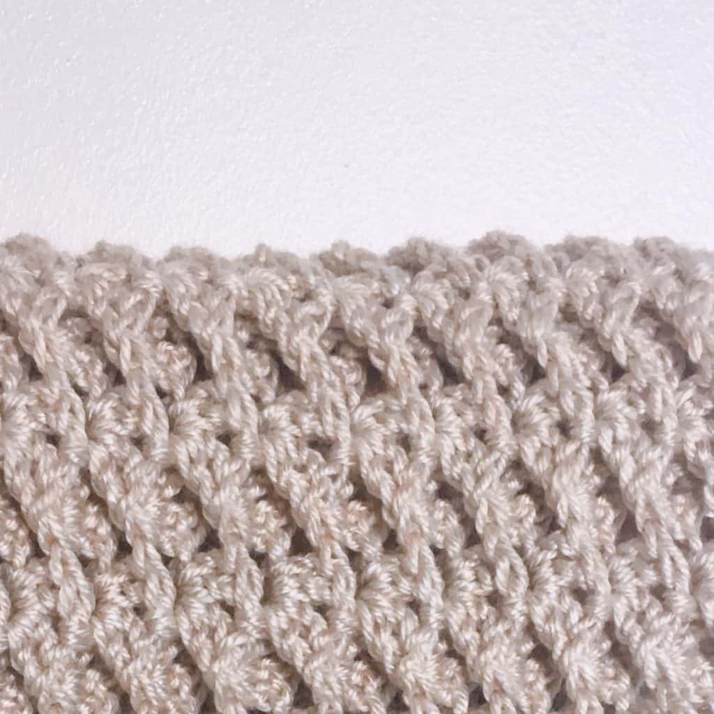 connected crochet cowl texture stitch pattern