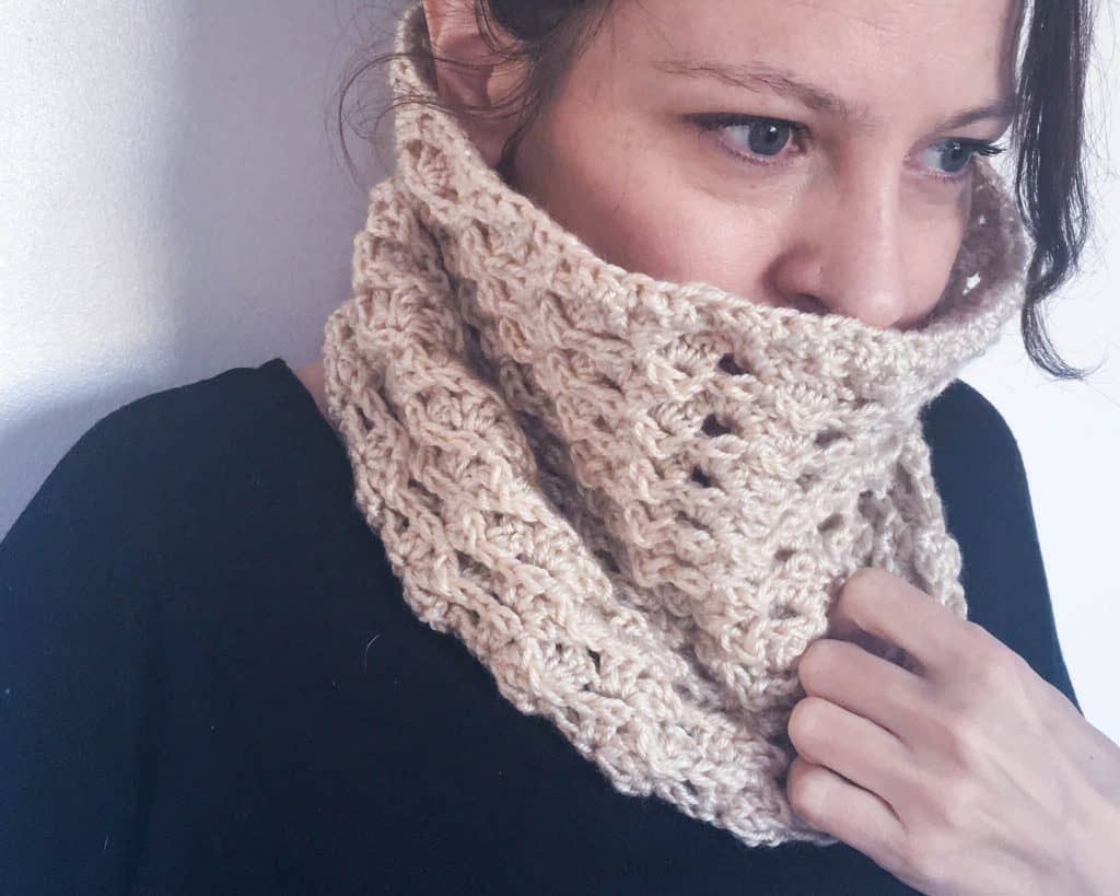 crochet cowl 3d texture natural colour cosy