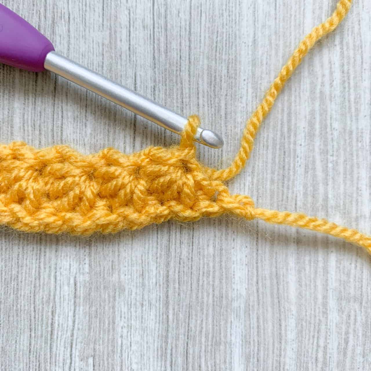 How to crochet star stitch (written, video & photo tutorial) - Dora Does