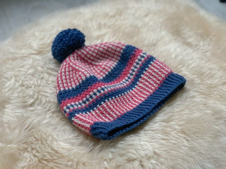 All about crochet hats: How to crochet a beanie + 14 free hat patterns