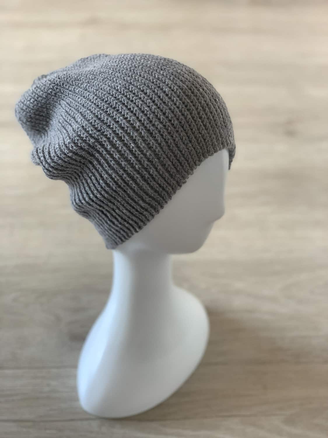 How to crochet a beanie hat + 14 free hat patterns - Dora Does